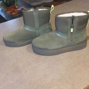 Ugg Green boots 7